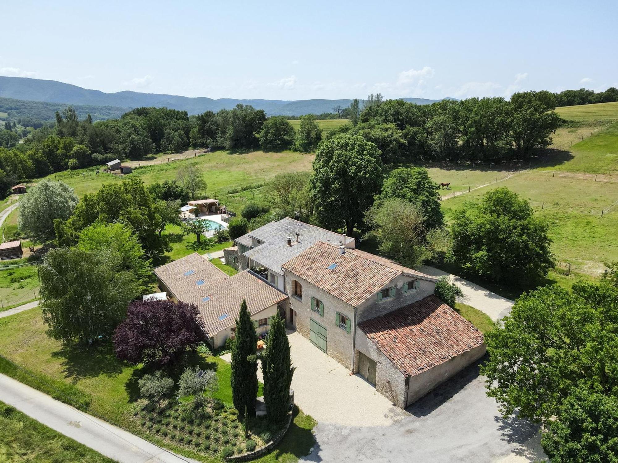 Domaine Bellavigne Gites Et Spa Forcalquier Zewnętrze zdjęcie